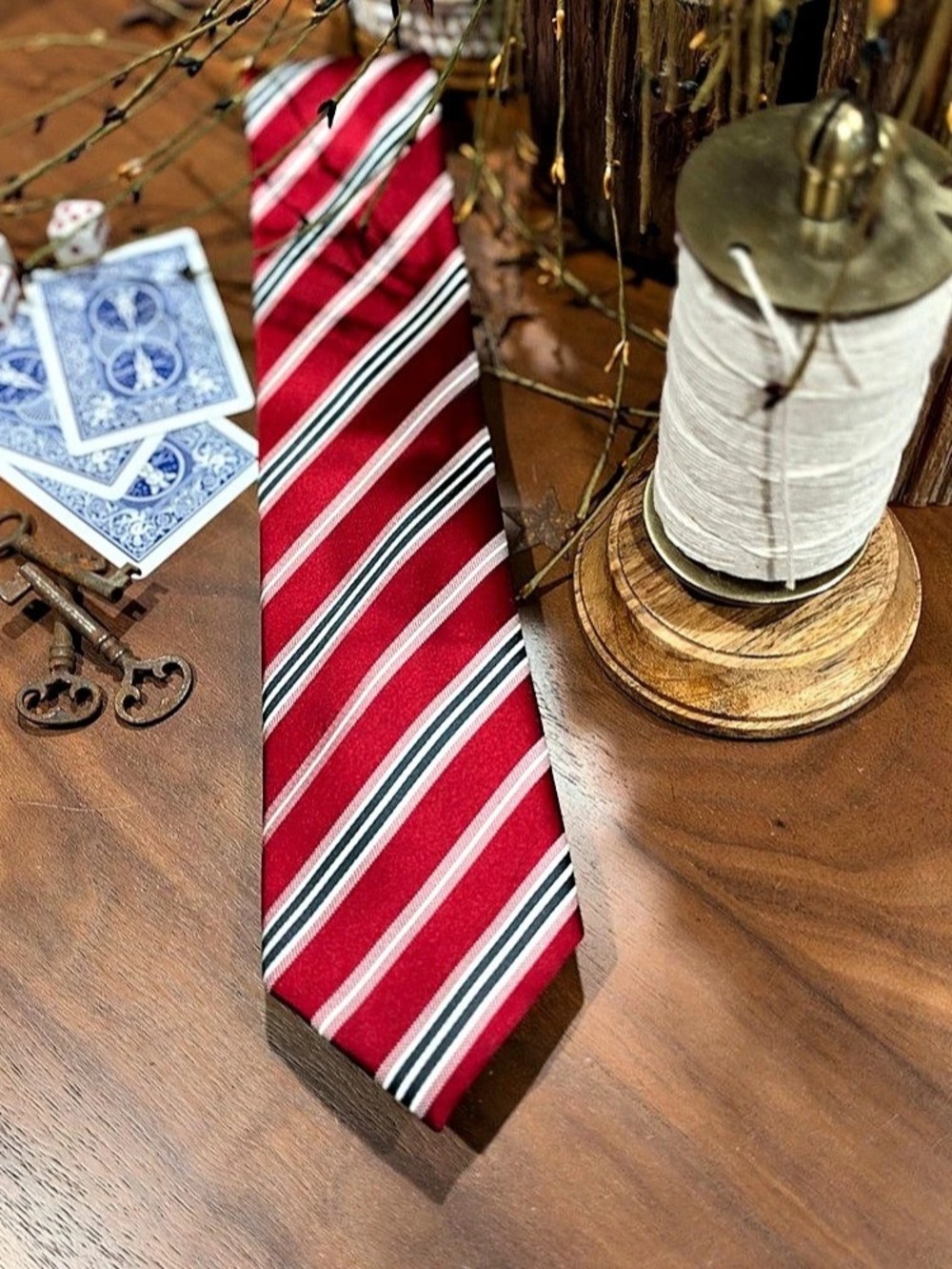 Geoffrey Beene Men's Striped Silk Tie in Red & White Like New